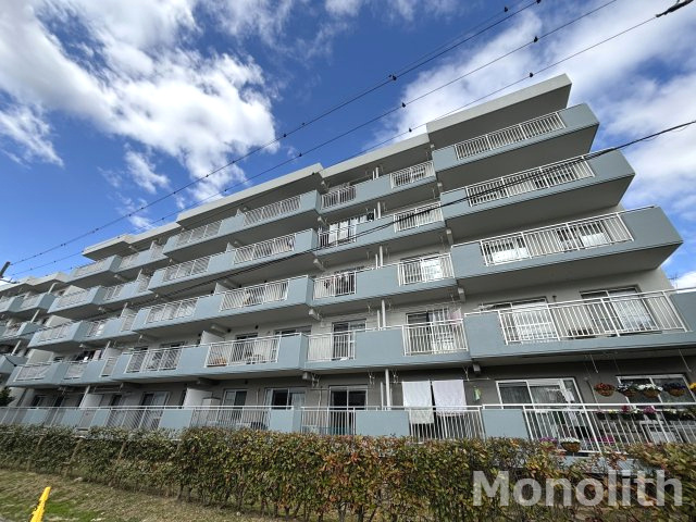 泉北城山台2丁24号棟の外観