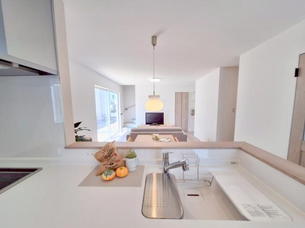 センチュリータウン大在E新築のキッチン|作業しやすいキッチン幅