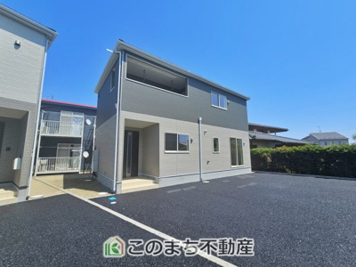 【外観】 | CRADLEGARDEN大田原市末広第5　2号棟 | 建物完成いたしました！
本日ご内覧できます(*^^*)
お電話でのお問合せが非常にスムーズです！
現地直接集合のお待ち合わせも大丈夫です！
お気軽にお問合せ下さい(^^)/