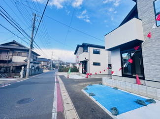 【前面道路含む現地写真】