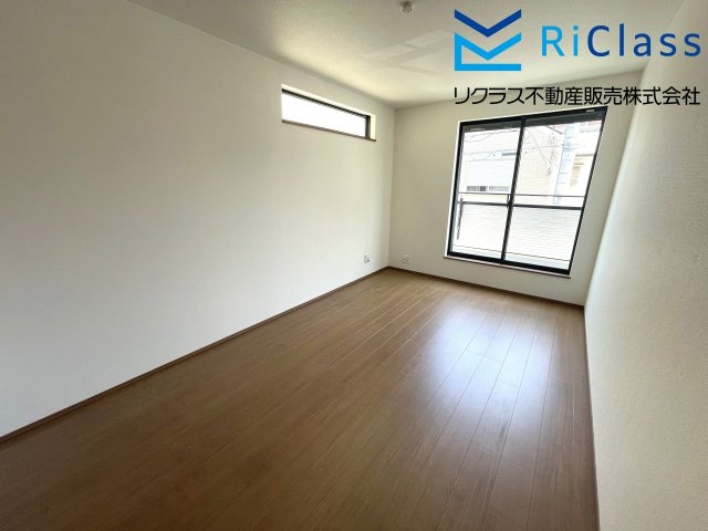 新築戸建　神戸市兵庫区浜中町２丁目71の寝室|広くて明るい寝室