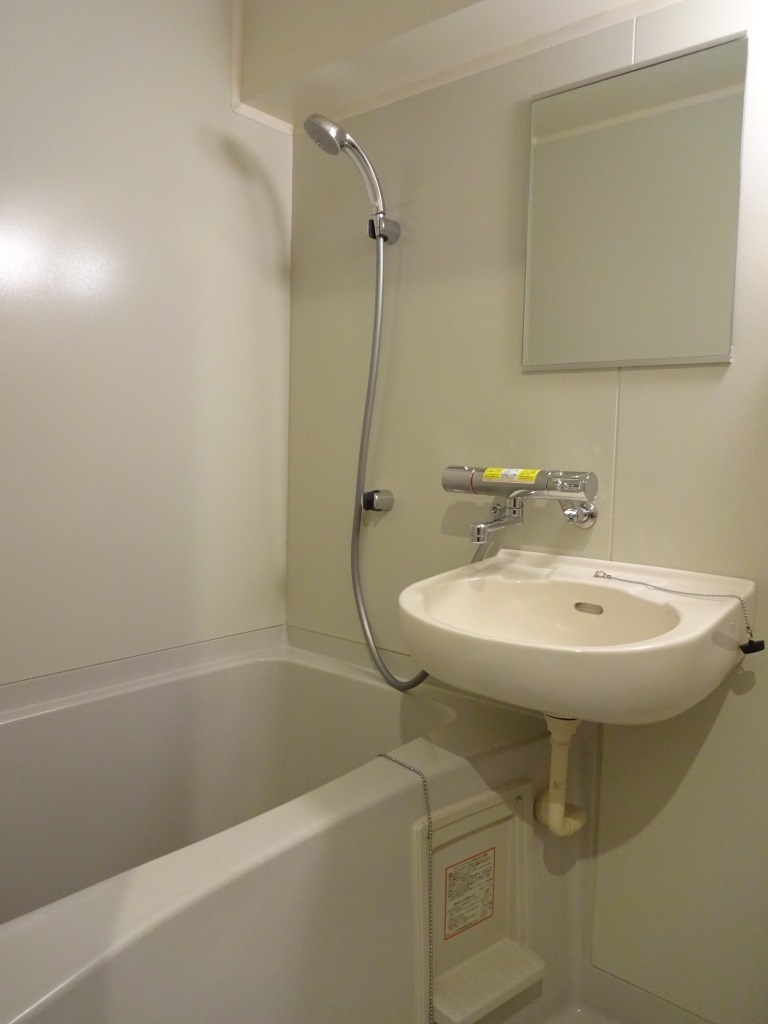 ディアコート八木の浴室