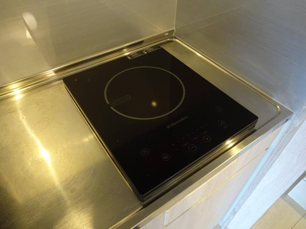 ディアコート八木のキッチン|１口IHクッキングヒーター