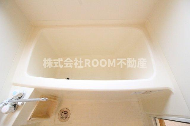 S・Tハイツの浴室|落ち着いた空間のお風呂です