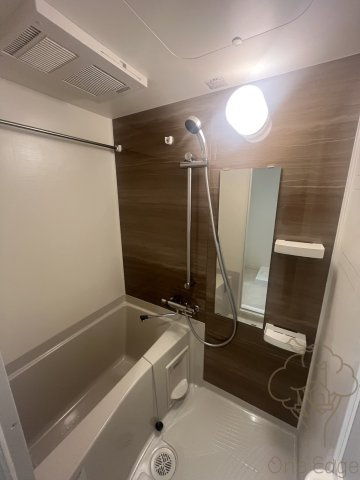 CRESTTAPP新大阪の浴室