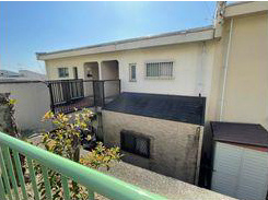 茨木市山手台４丁目テラスハウス