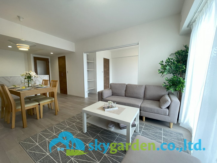 エンゼル茅ヶ崎リバーヴェールの居間・リビング