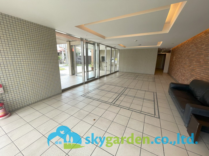 エンゼル茅ヶ崎リバーヴェールのエントランス