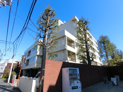 【外観】 | 牛込中央マンション | ■都営大江戸線牛込柳町駅徒歩5分
■東京メトロ東西線早稲田駅徒歩８分