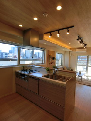 【キッチン】 | 牛込中央マンション | 共用部は夜間オートロック（23:00～5:00）です