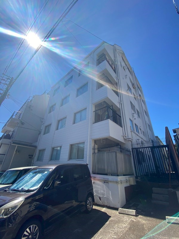 第一永光マンションの外観