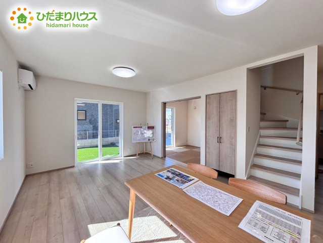 深谷市上柴町　分譲一戸建　フェリディアガーデン　02の居間・リビング|お子様も遊びまわれる広々リビング(*^^*)			
