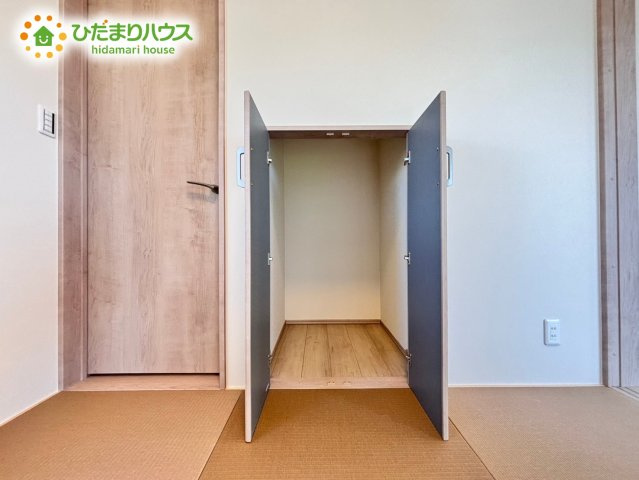 深谷市上柴町　新築一戸建て　フェリディアガーデン　02の収納|和室にも収納スペースがあるので、
お子様のおもちゃなどがスッキリ収納できます^^						
