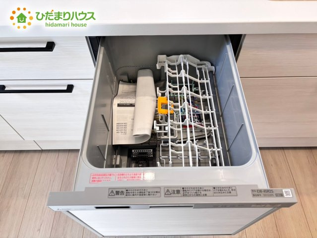 深谷市上柴町　分譲一戸建　フェリディアガーデン　02の設備|忙しいママをサポートしてくれる食洗器が標準で付いています！						
