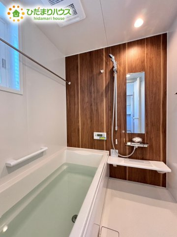 深谷市上柴町　新築一戸建て　フェリディアガーデン　02の浴室|ゆったり浸かれる広々バスルーム！
お子様とも一緒に入れます(^^)/							
