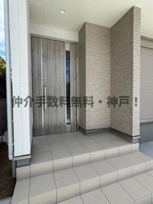 【エントランス】 | 神戸市垂水区神和台1丁目　新築戸建1号棟　仲介手数料無料！ | 垂水区神和台1　新築1号棟　仲介手数料無料！