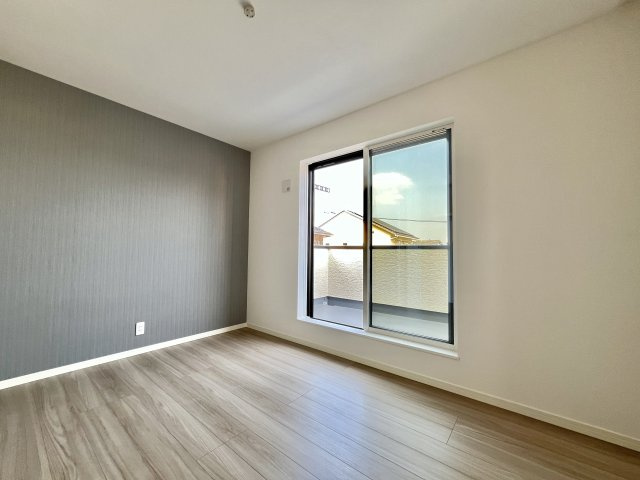 【洋室】 | 渋沢駅徒歩13分、土地50坪以上、耐震等級３ | 6.5帖