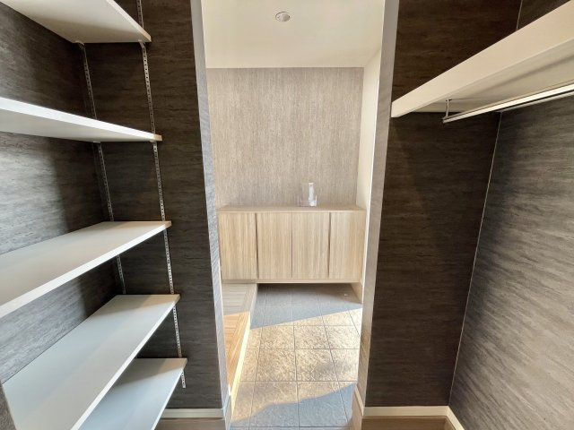 【その他】 | 渋沢駅徒歩13分、土地50坪以上、耐震等級３ | シューズクローゼット