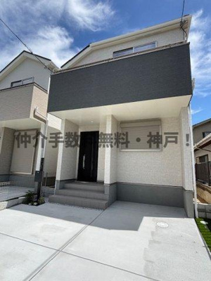 【外観】 | 神戸市垂水区神和台1丁目　新築戸建2号棟　仲介手数料無料！ | 外観もきれいです