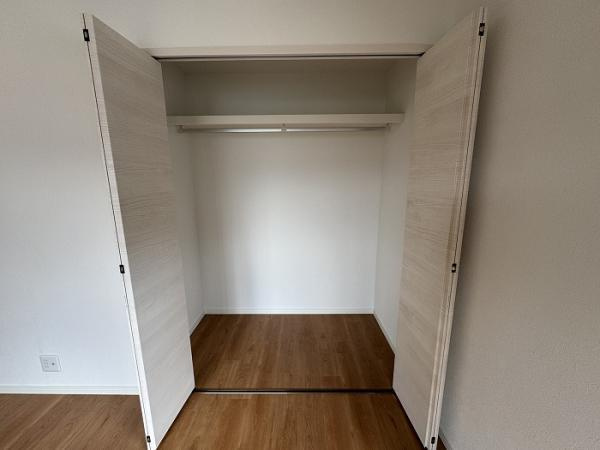 赤磐市桜が丘西　リフォーム済み　中古住宅【仲介手数料無料】の洋室