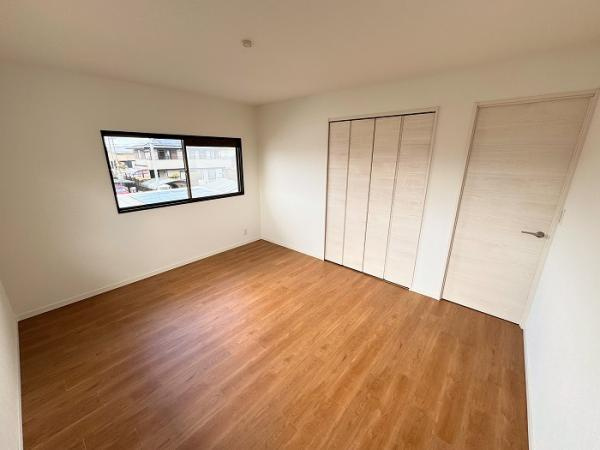 赤磐市桜が丘西　リフォーム済み　中古住宅【仲介手数料無料】の玄関