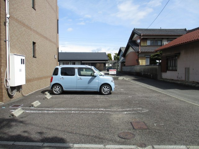 Long Bloomの駐車場