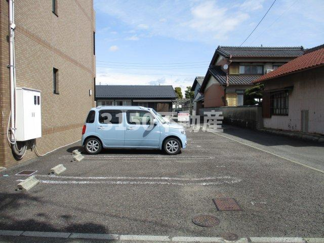 Long Bloomの駐車場