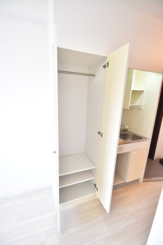 大阪市都島区片町１丁目の賃貸マンションの収納