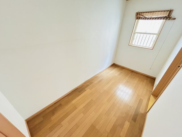 垂水区泉が丘　中古戸建の洋室