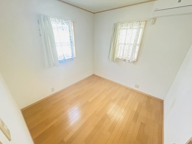 垂水区泉が丘　中古戸建の洋室