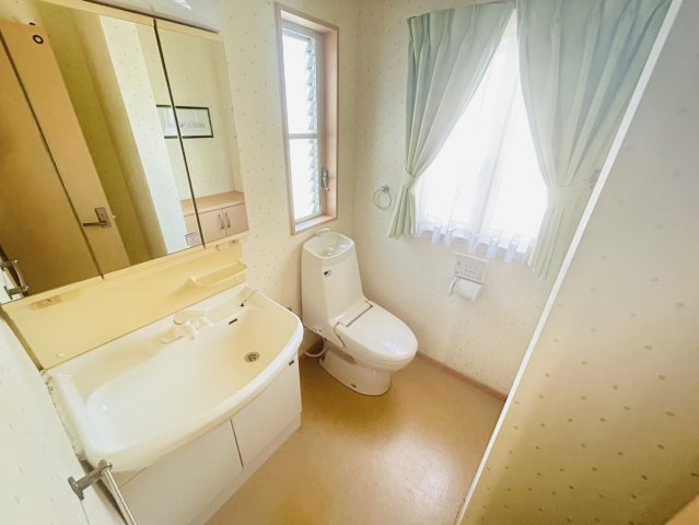 垂水区泉が丘　中古戸建のトイレ