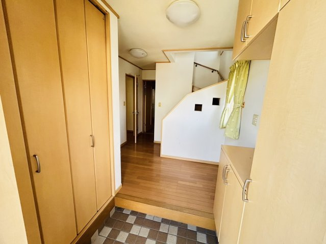 垂水区泉が丘　中古戸建の玄関