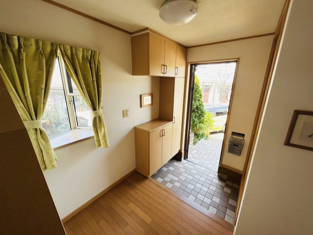 垂水区泉が丘　中古戸建の玄関