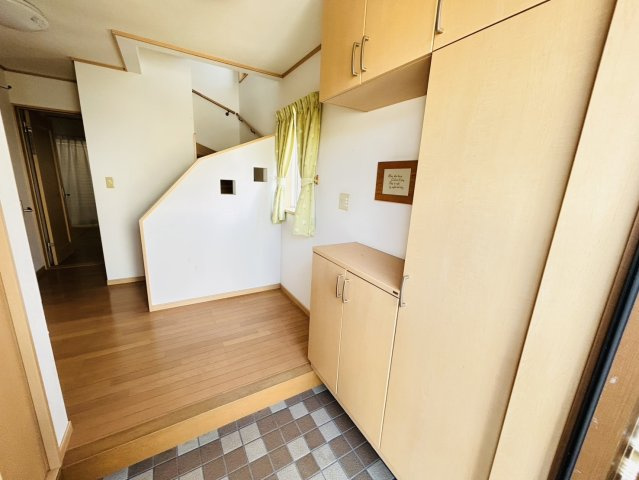 垂水区泉が丘　中古戸建の玄関