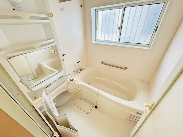 垂水区泉が丘　中古戸建の浴室