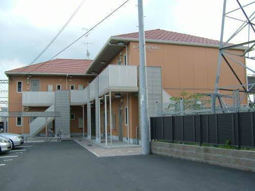 ルイ　シャトーの駐車場