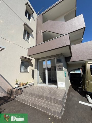 サンハイツすぎやまのエントランス