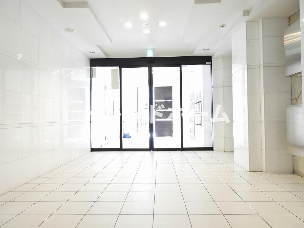 ジュネーゼ本町西のエントランス|選べる家電プランあり！！