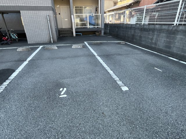 アクティブライフの駐車場