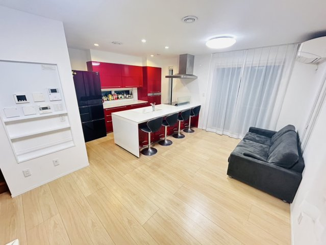 長田区西山町４丁目　中古戸建の居間・リビング