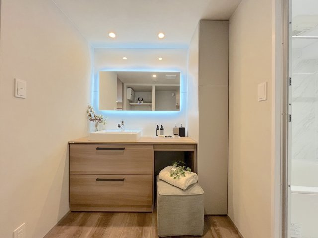 南薬院パークマンションの独立洗面台