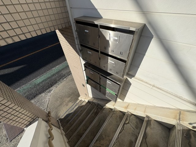 サンハイツのエントランス