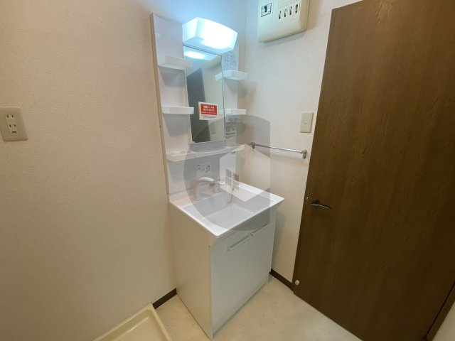 イーストヒル長田の独立洗面台