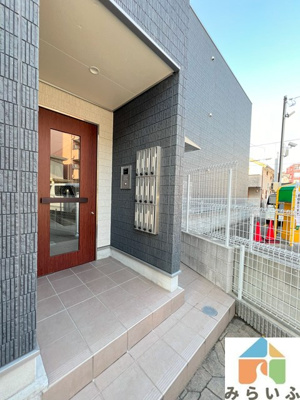 【エントランス】 | リブリ・FALCON