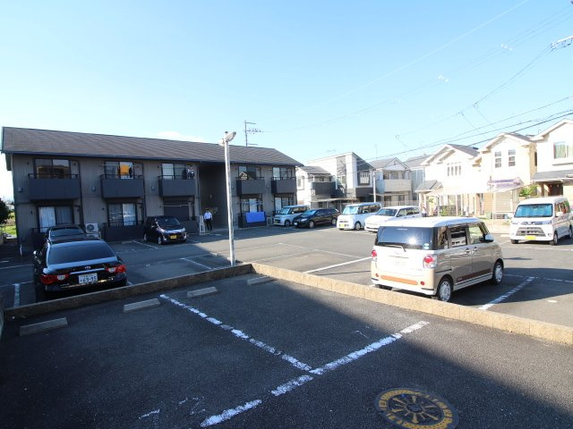 多蔵CourtⅠの駐車場