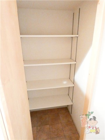 レジデンスカープ南中央町の収納