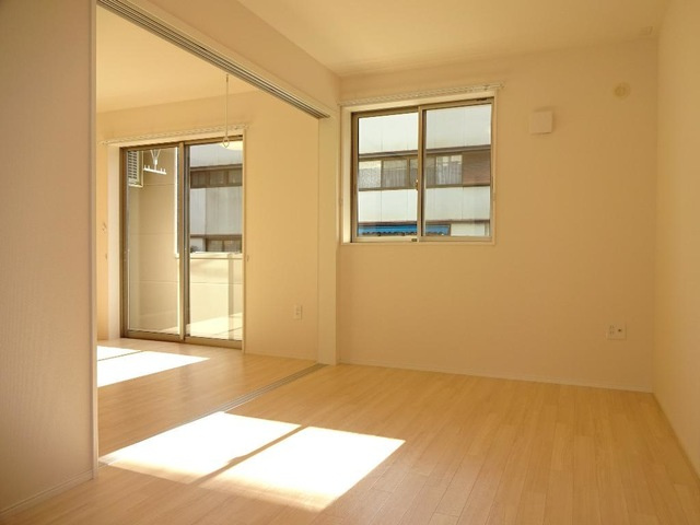 ＬＩＮＥの居間・リビング|洋室