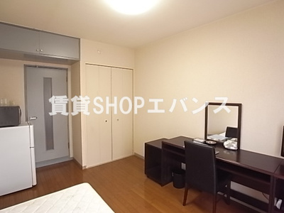 【寝室】 | ゼファ・エス