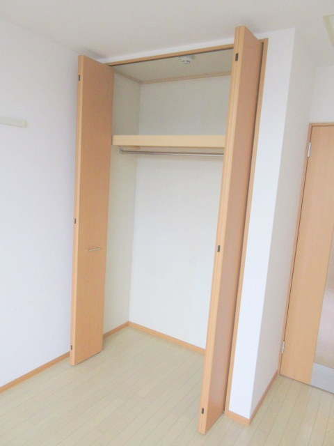 リーヴァ・ロッシュの収納|天井まで高さのある収納