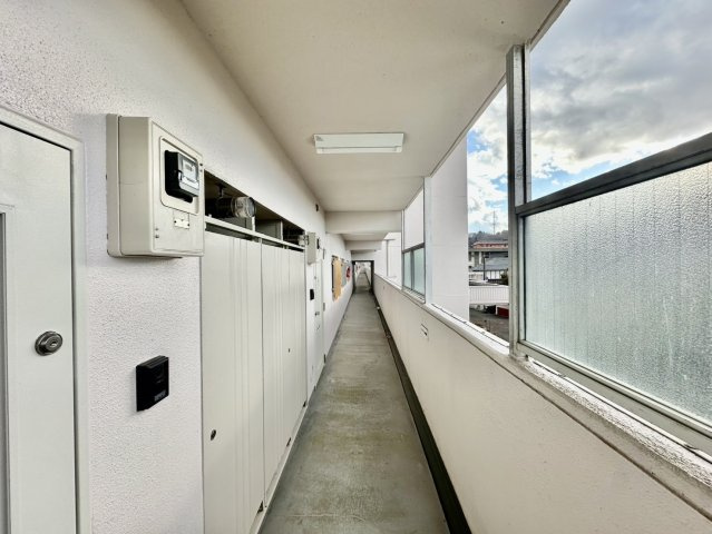 コープ野村花壇Aのその他共用部分|住戸階廊下